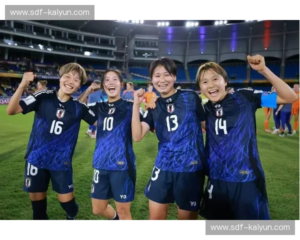 U20世界杯解说的现场魅力:从嗓音到战术的叙事艺术 U20世界杯解说的现场魅力:从嗓音到战术的叙事艺术